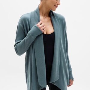 Athleta pranayama wrap size small